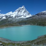 Lago del Goillet e Monte Cervino – Foto di Gian Mario Navillod.